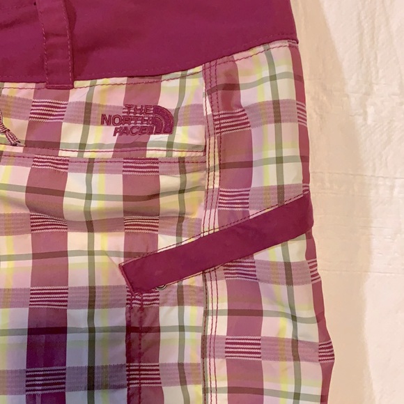 North Face Surf Shorts - Picture 5 of 5